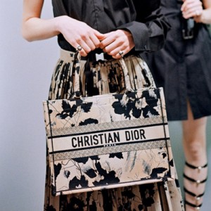 DIOR-ADS