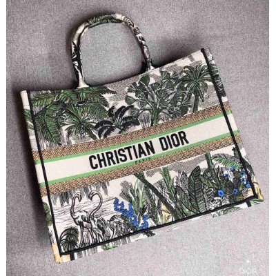 Dior Book Tote Bag In Green Toile De Jouy Tropicalia