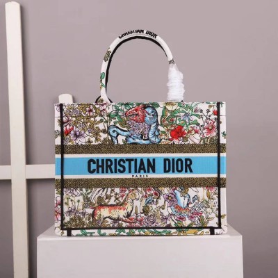 Dior Medium Book Tote In Latte D-Constellation Embroidery