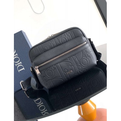 Dior Rider 2.0 Zipped Messenger Bag in Black Gravity Leather