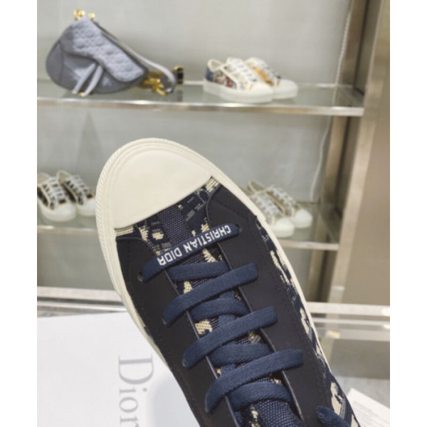 Dior Women's WalknDior Sneaker