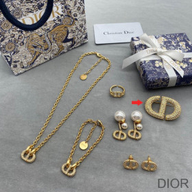 Dior 30 Montaigne Brooch Metal and Silver Crystals Gold