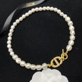 Dior 30 Montaigne Choker Metal, White Resin Pearls And White Crystals Gold
