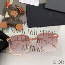 Dior D4170 Square Sunglasses In Pink