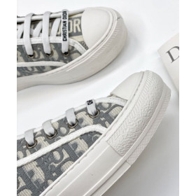Dior Women's WalknDior Sneaker Gray