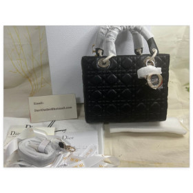 Dior Medium Lady Dior Bag Cannage Lambskin Black/Gold