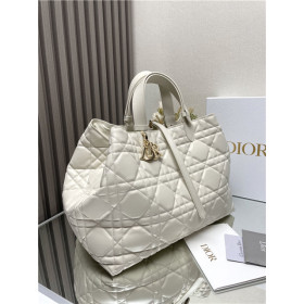 Dior Large Dior Toujours Bag M2820 White